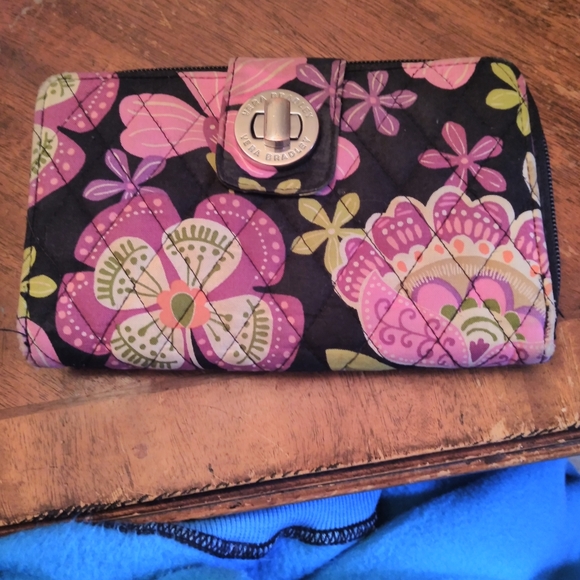 Vera Bradley Handbags - Vera Bradley Wallet